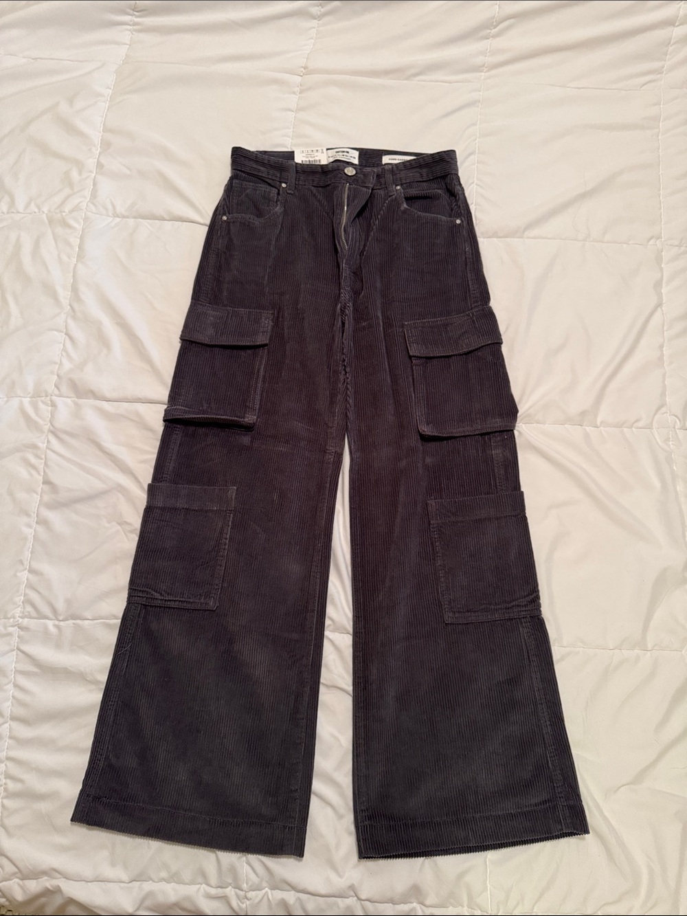 Wide-Leg Corduroy Cargo Jeans - Graphite